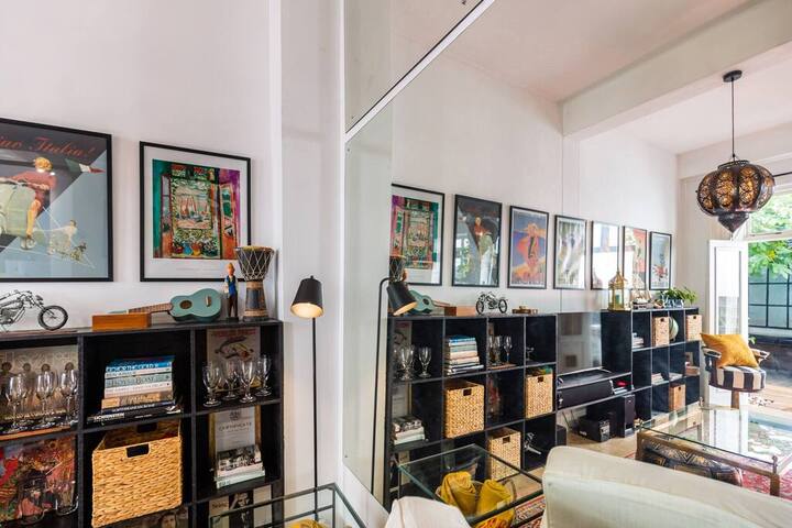 Eclectic in Bo Kaap I Free Wifi I AC I Parking gallery image 5