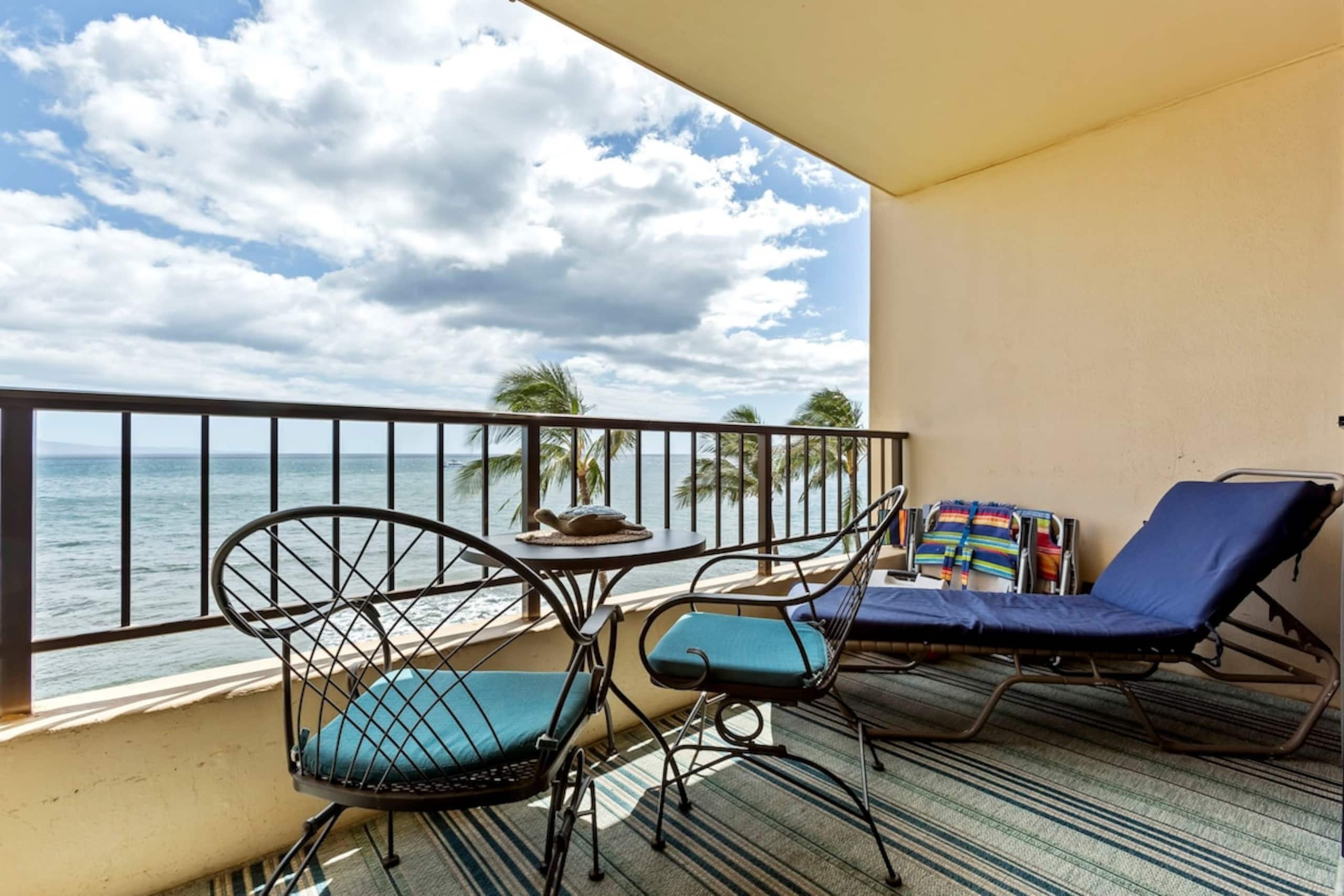 Condo in Kihei · ★4.93 · 1 bedroom · 2 beds · 1 private bath - Image 6