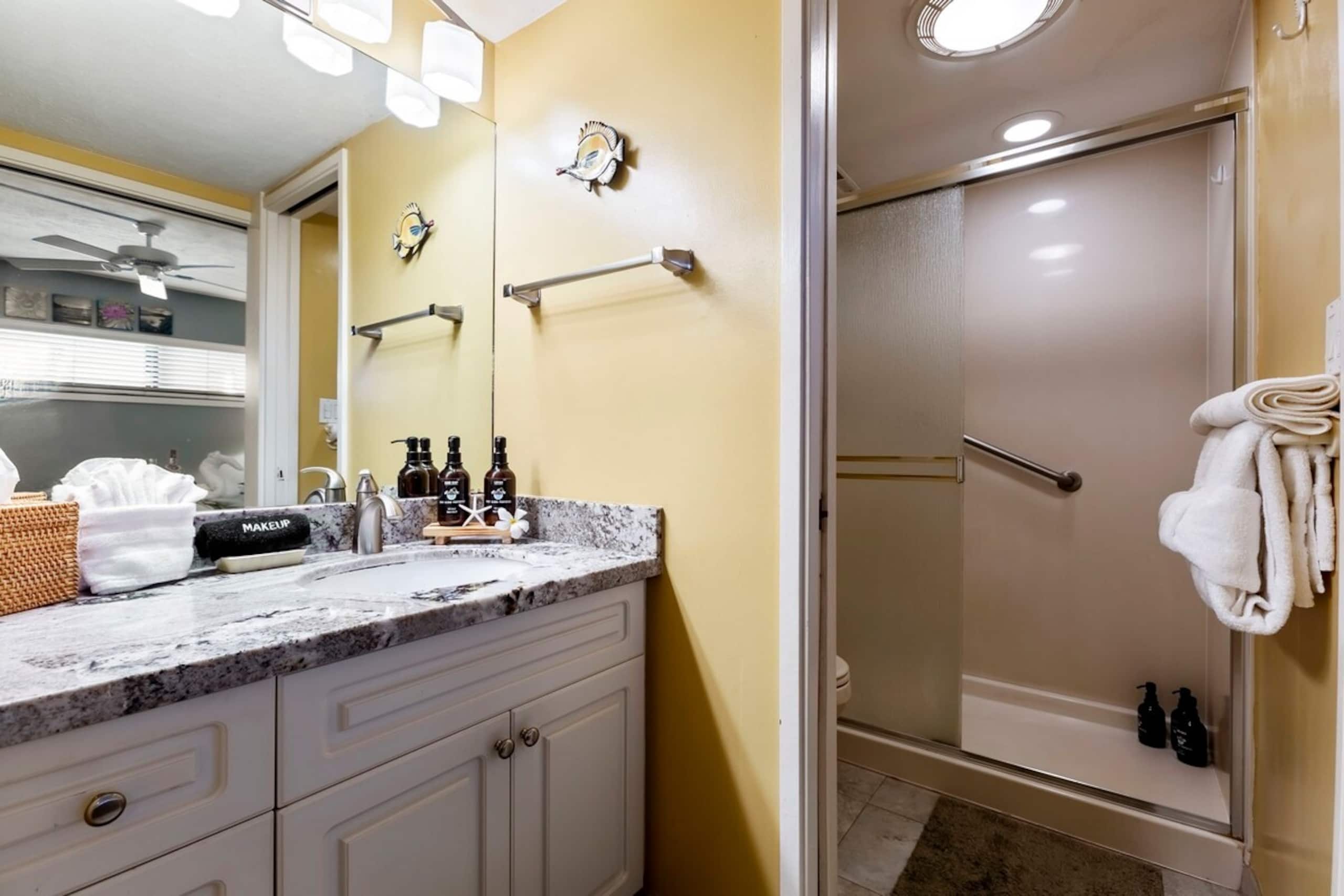Condo in Kihei · ★4.93 · 1 bedroom · 2 beds · 1 private bath - Image 31