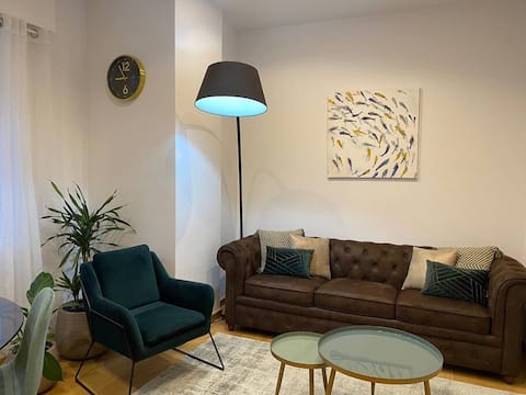 Successful Airbnb property: Historic apart. In the city center in Vigo