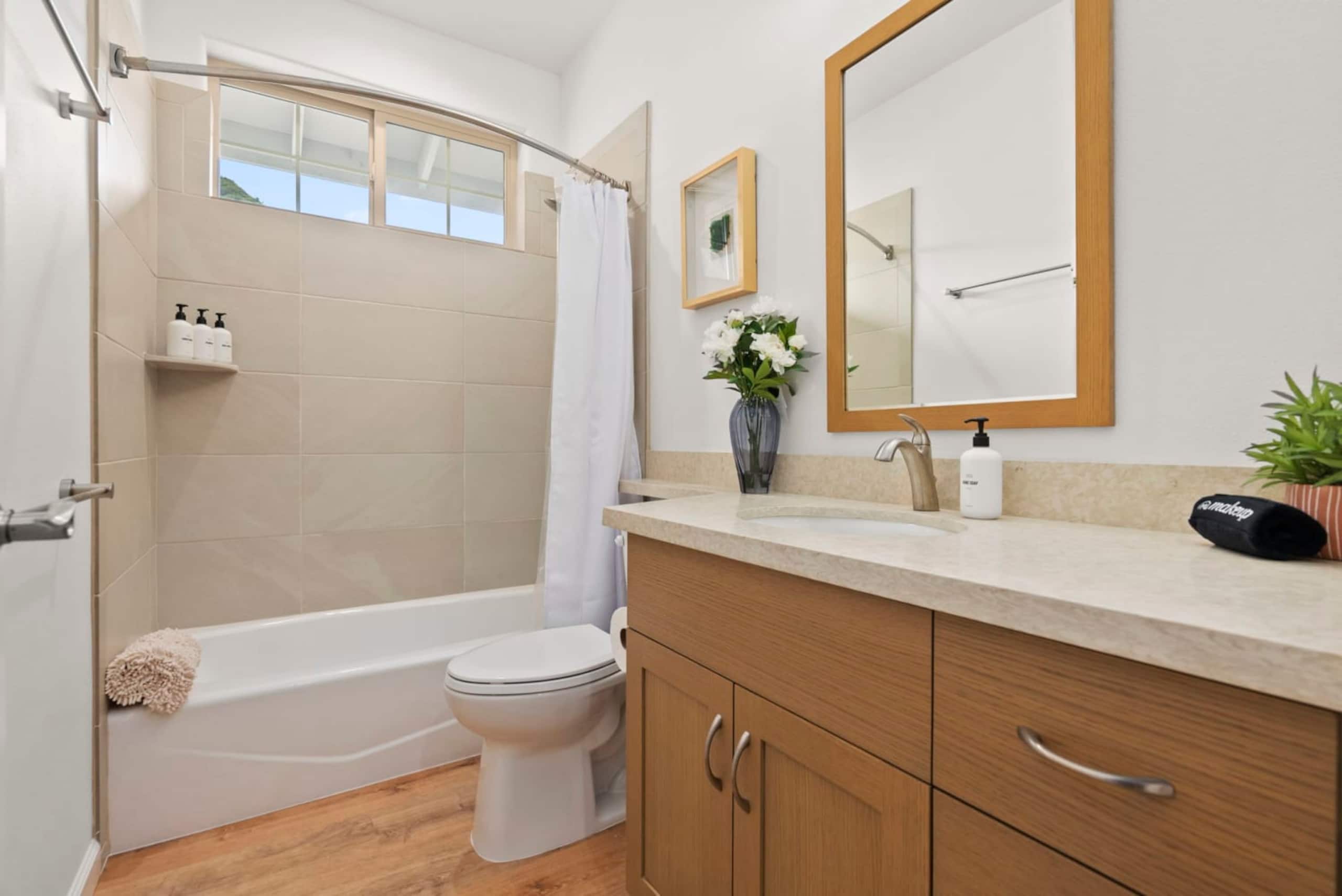 Home in Waianae · ★4.92 · 4 bedrooms · 5 beds · 2.5 private baths - Image 20