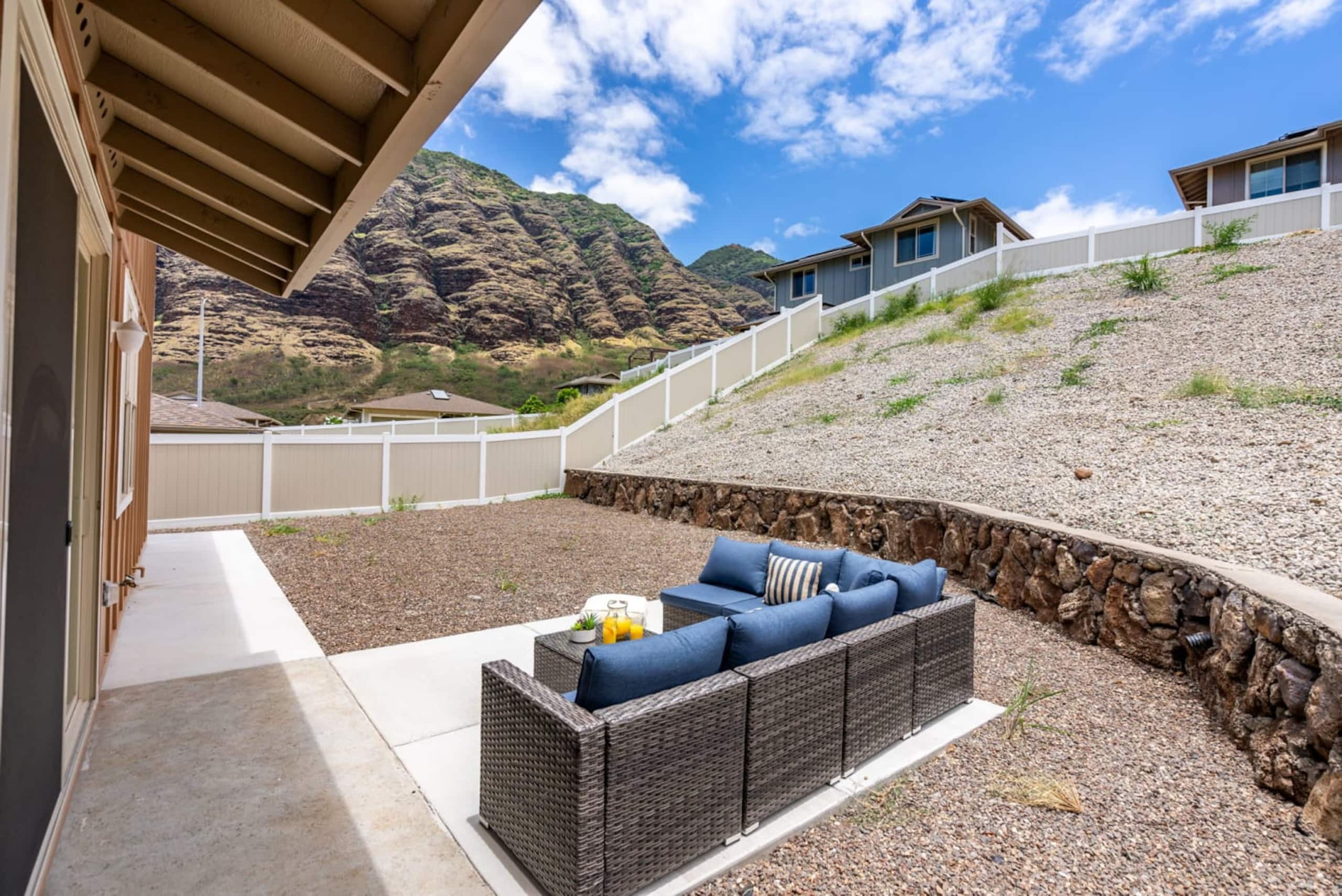 Home in Waianae · ★4.92 · 4 bedrooms · 5 beds · 2.5 private baths - Image 43