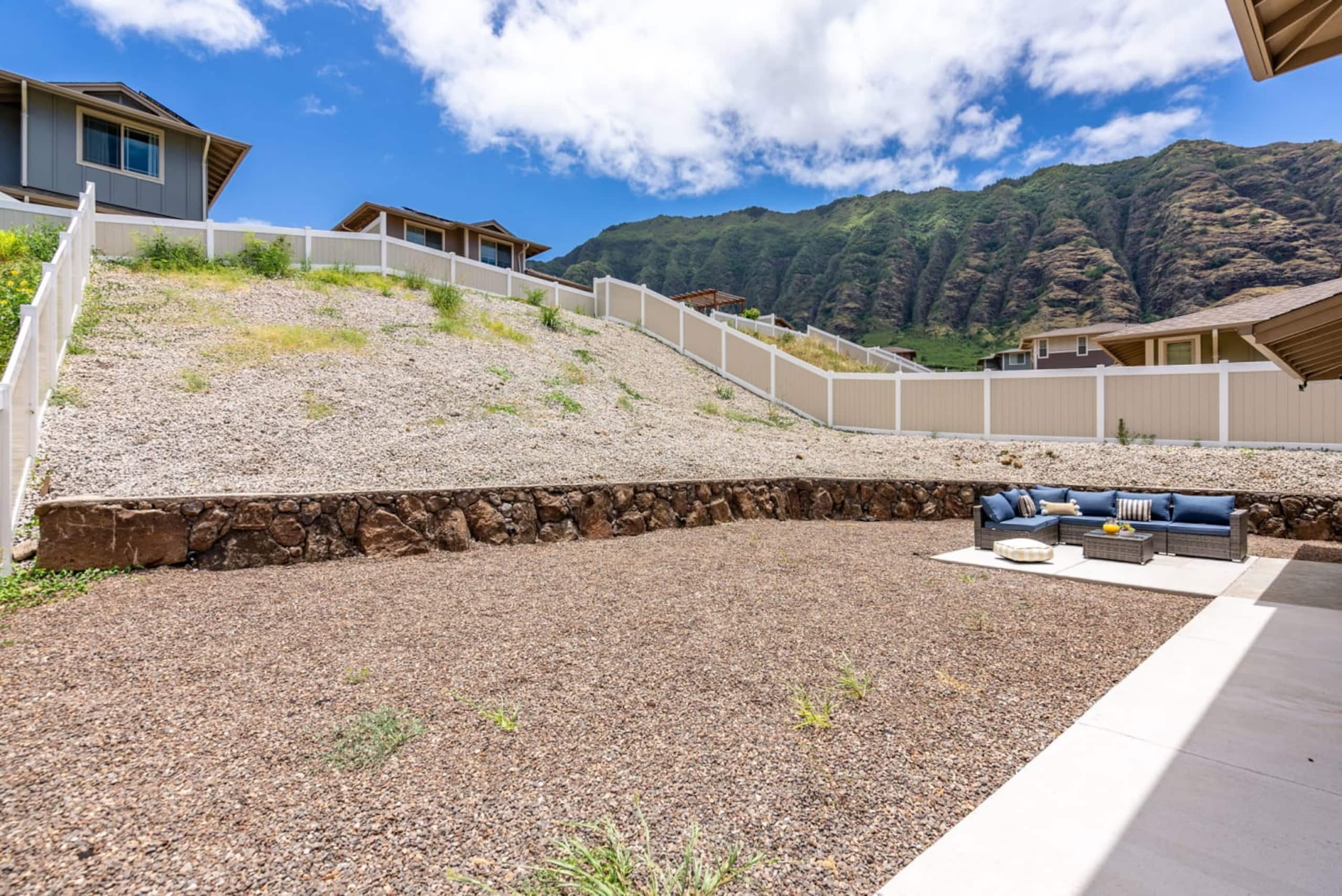 Home in Waianae · ★4.92 · 4 bedrooms · 5 beds · 2.5 private baths - Image 49