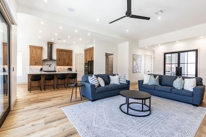 Kelly & Brandy managed Airbnb listing 2