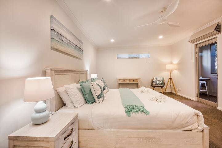 Rooftop Retreat gallery image 4