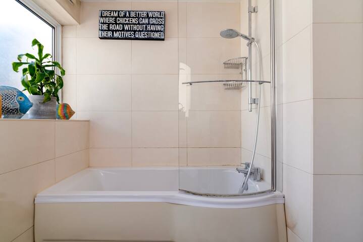 GuestReady Your Perfect London Retreat in the City gallery image 5