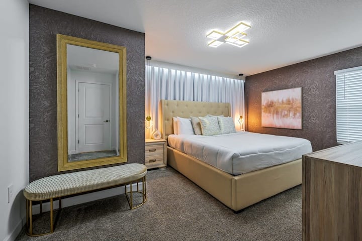 King Suite