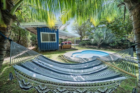 Playa Potrero - Cute, modern Containerhome w/ pool