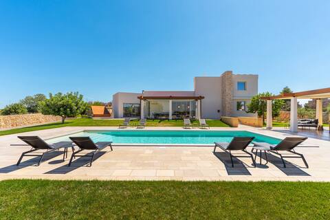 3239 Domina 55 by Perle di Puglia