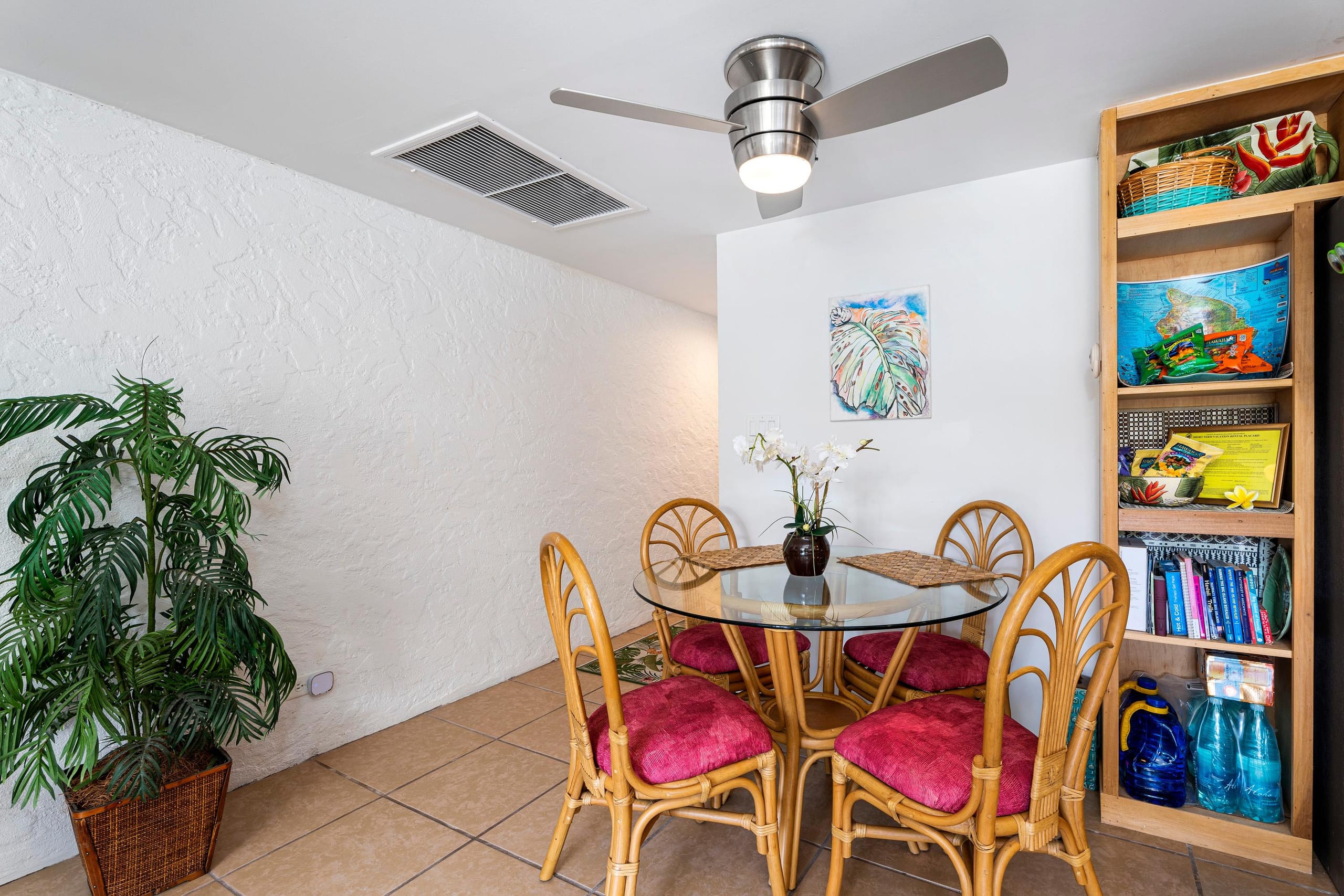 Condo in Kailua-Kona · ★4.8 · 1 bedroom · 2 beds · 1.5 private baths - Image 13