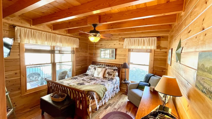 Glavna spavaća soba s bračnim krevetom (160x 