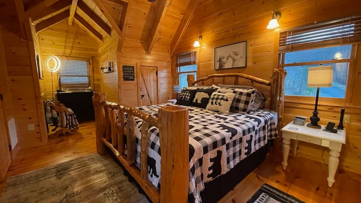 Bračna soba (širine 180 - 200 cm) sa spojenim apartmanom.