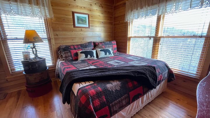 King na glavnoj razini, pogled na izlazak sunca.