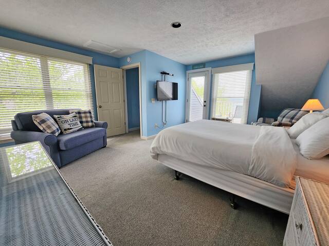North Shore Inn Condo Hotel managed Airbnb listing 1