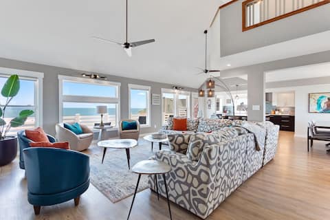 Groovin'*Oceanfront*8 Bedrms*Elevator*2 Hot Tubs