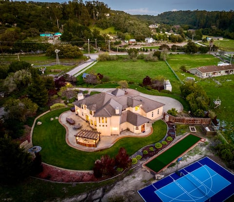 The Canyon House