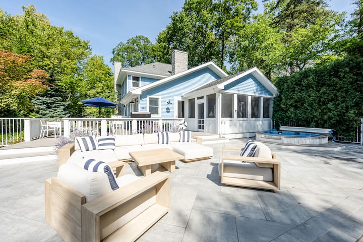 Bluefish Vacation Rentals managed Airbnb listing 2