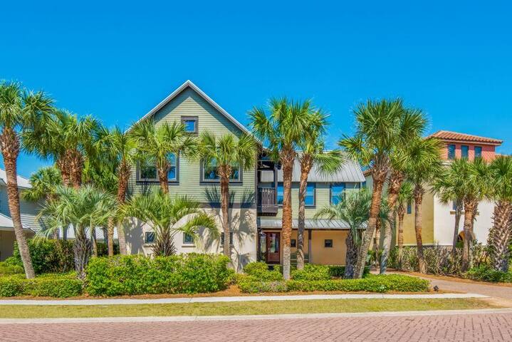 Glass Casa managed Airbnb listing 2