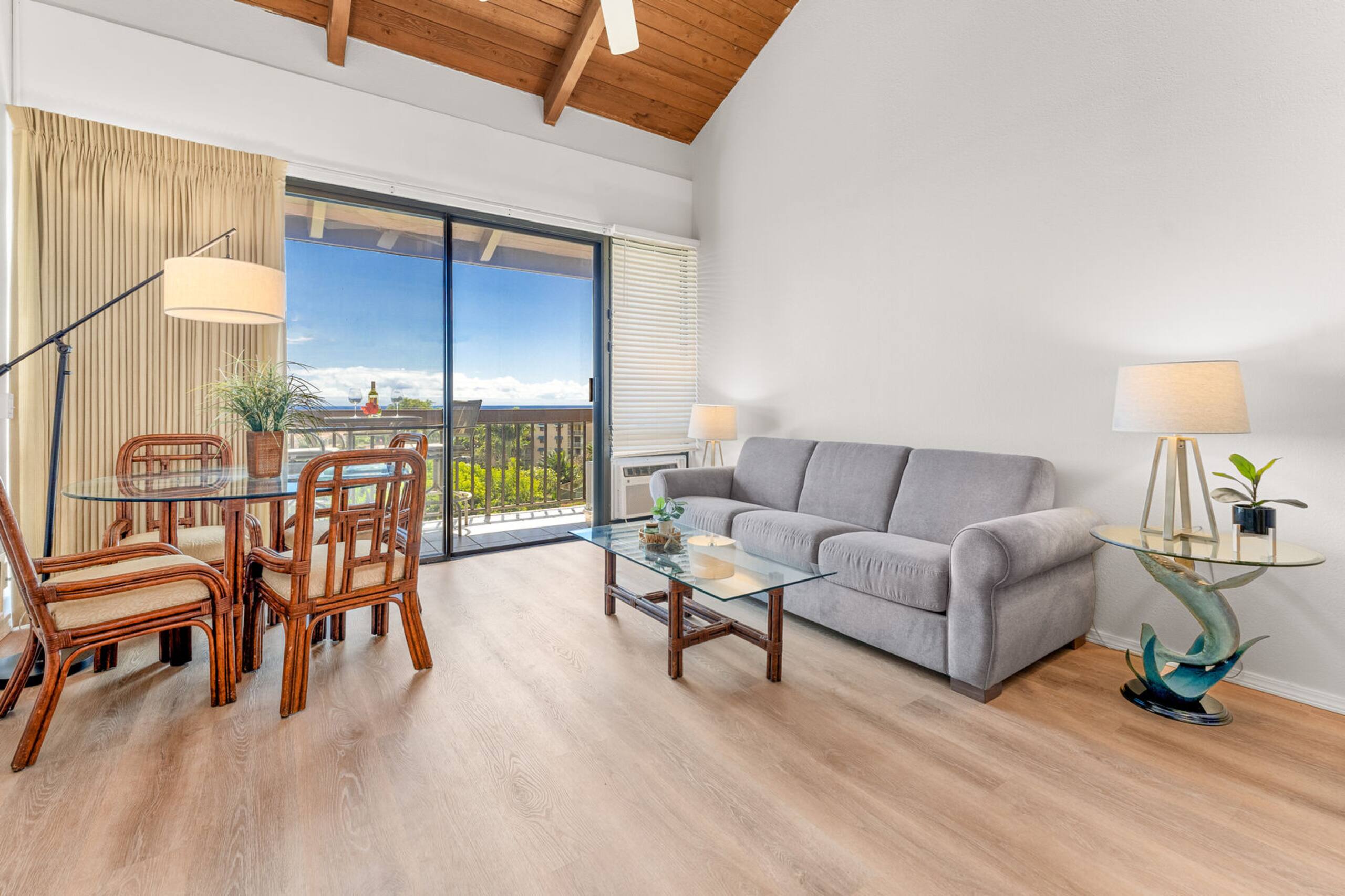 Condo in Kihei · ★4.8 · 2 bedrooms · 4 beds · 2 baths - Image 2