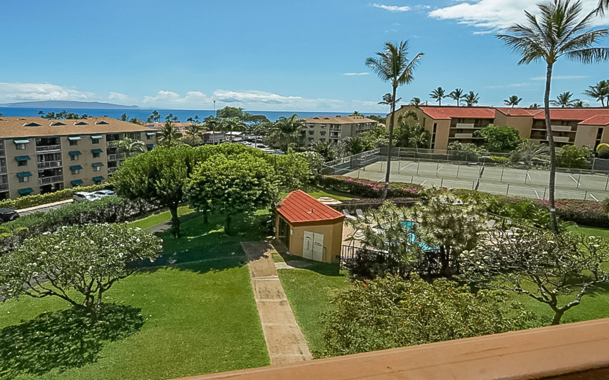 Condo in Kihei · ★4.8 · 2 bedrooms · 4 beds · 2 baths - Image 39