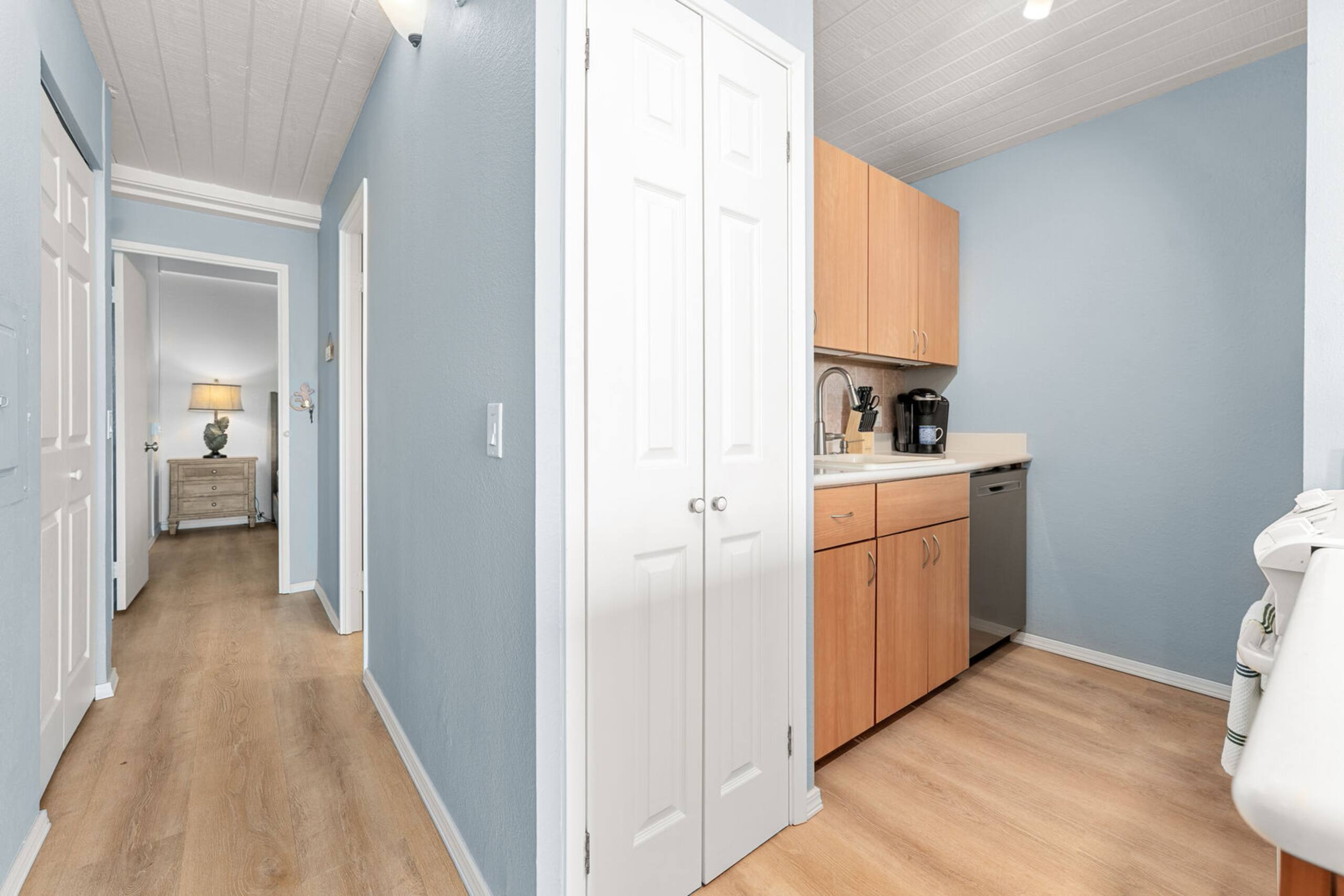 Condo in Kihei · ★4.8 · 2 bedrooms · 4 beds · 2 baths - Image 9