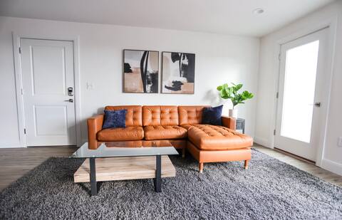 Luxury 1BR - Peabody Unit #711