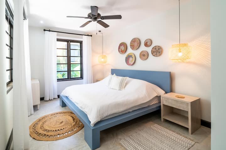 Las Catalinas - 2 Br Condo just steps to the beach