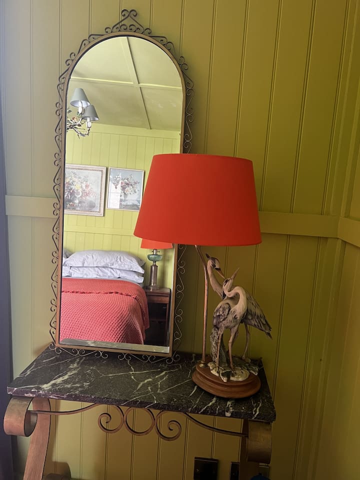 Dhomë gjumi me zonë kotësie