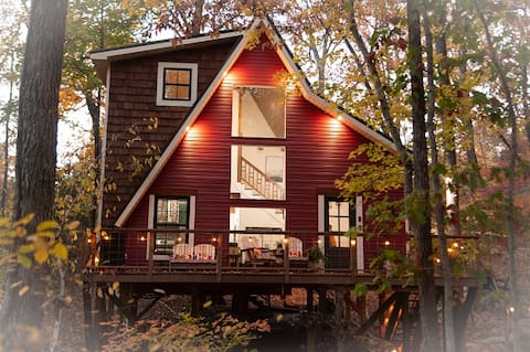 Couples Tree Loft  Rock Hot Tub Buffalo River