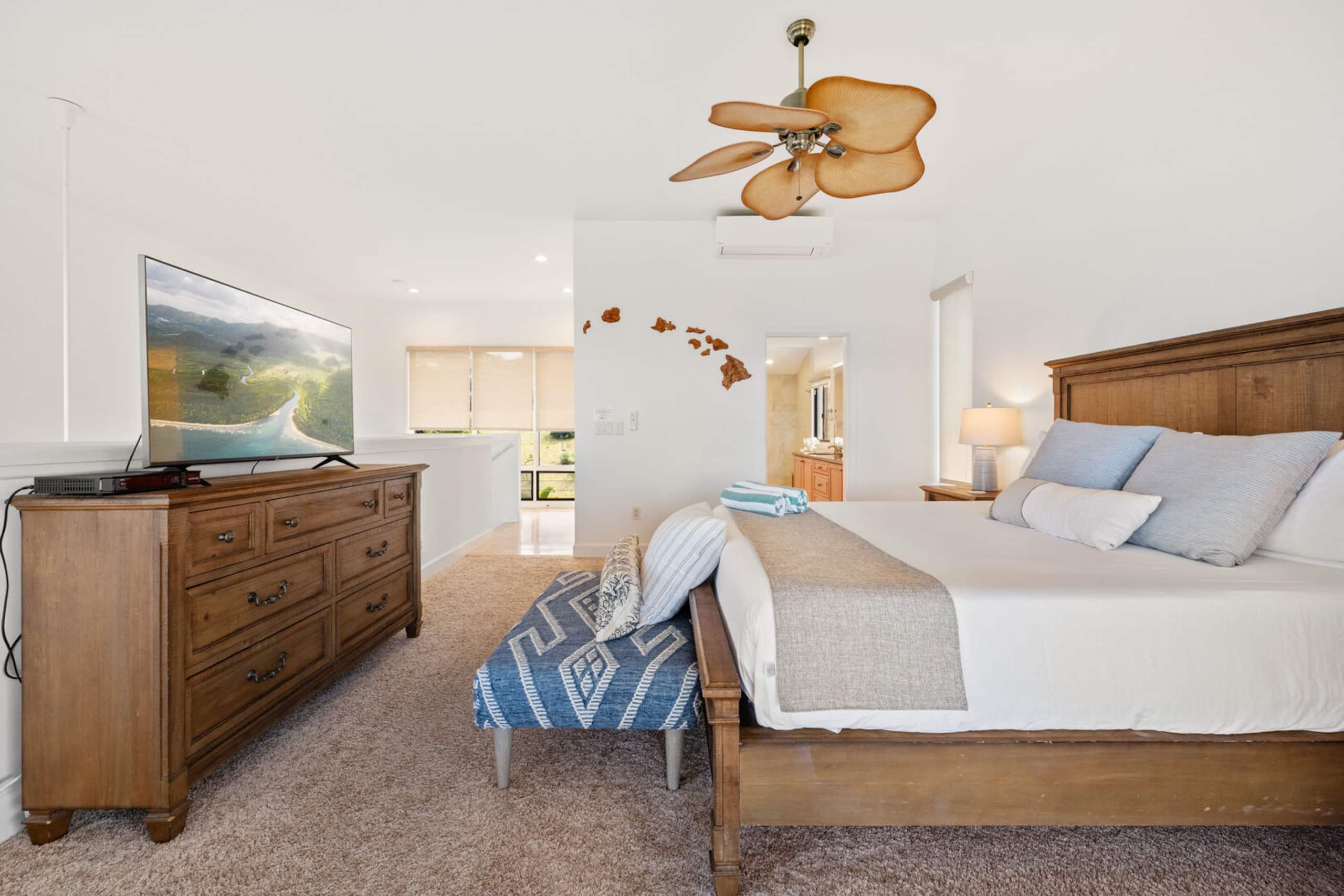 Condo in Lahaina · ★4.81 · 2 bedrooms · 3 beds · 3 baths - Image 27