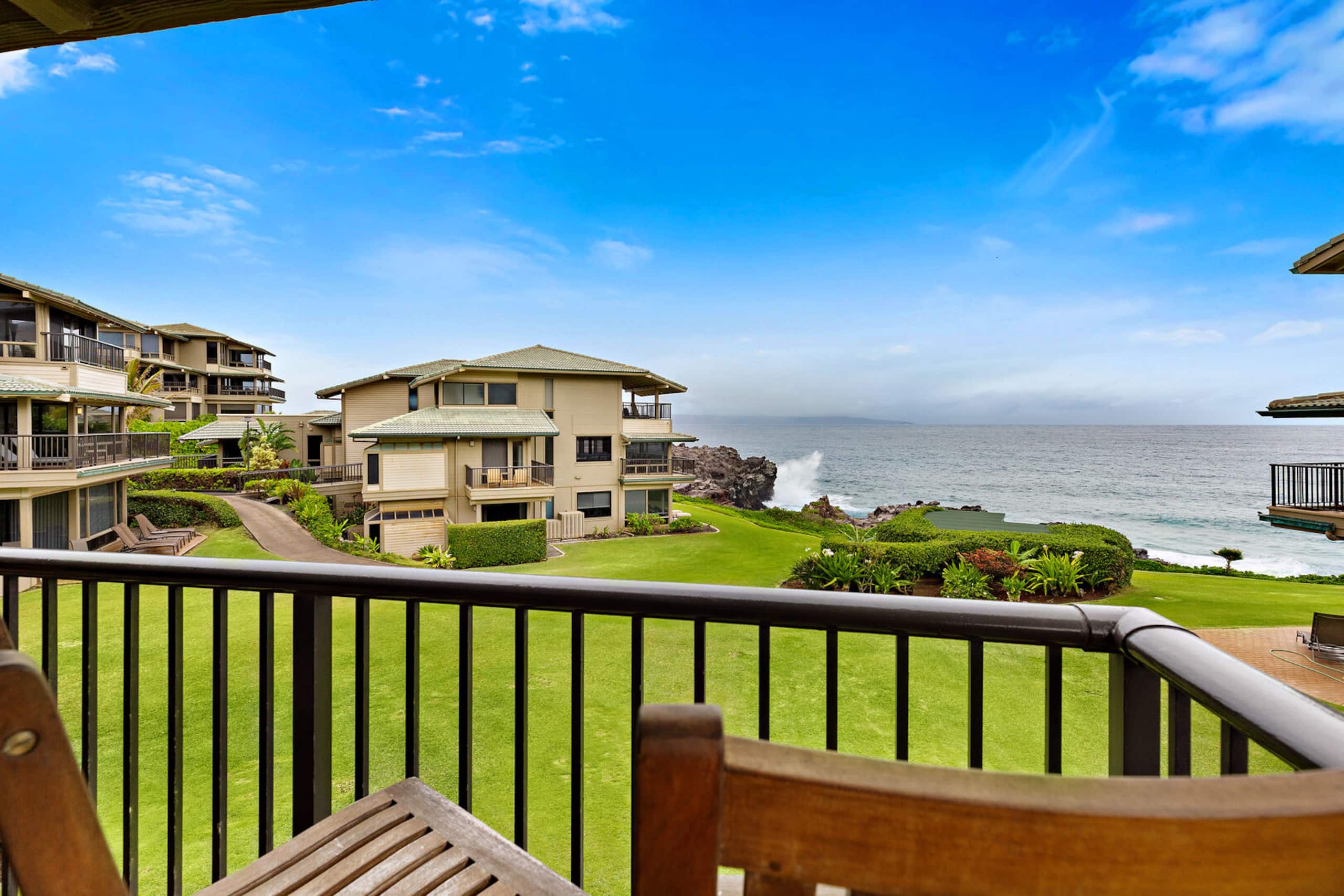 Condo in Lahaina · ★4.81 · 2 bedrooms · 3 beds · 3 baths - Image 46
