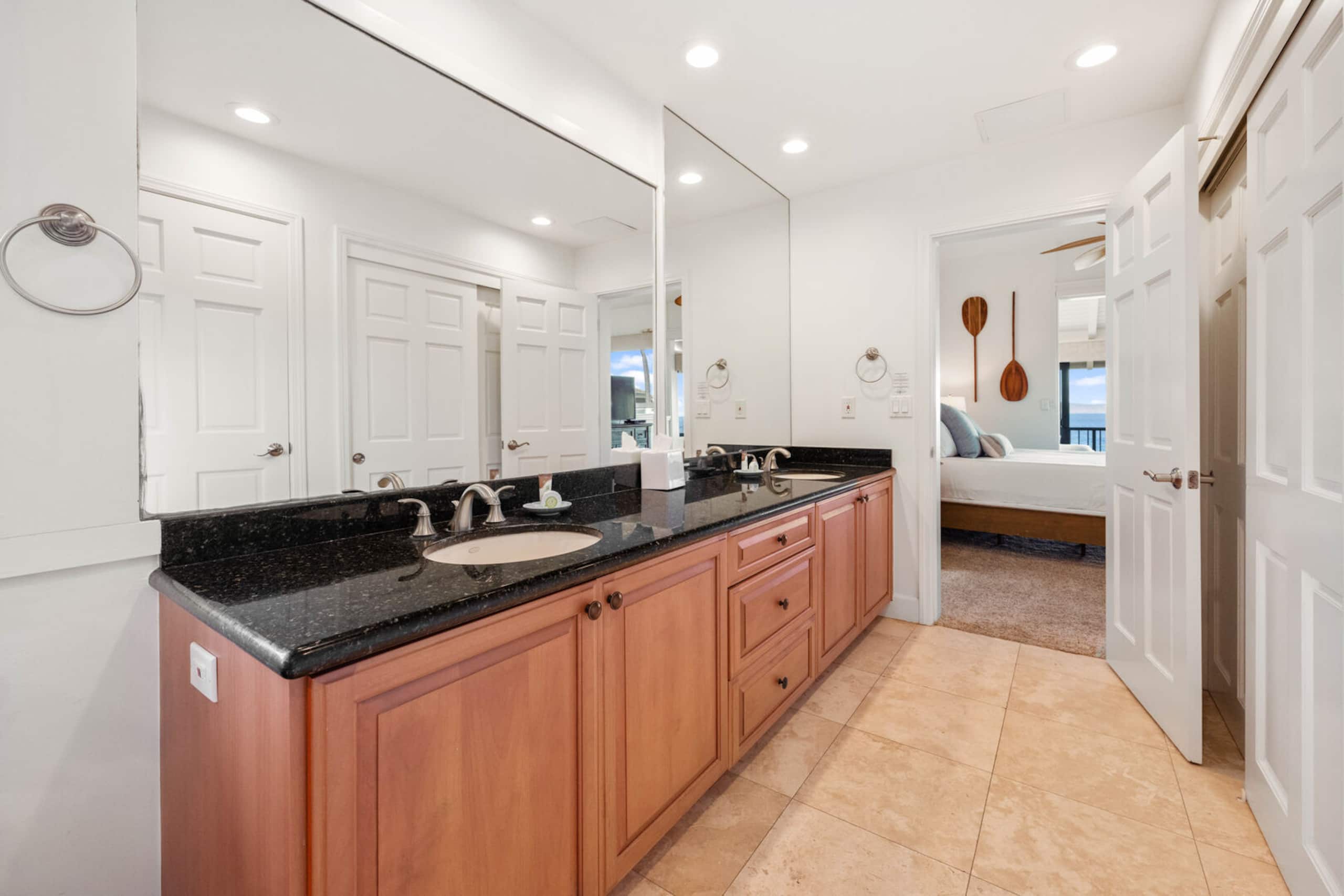 Condo in Lahaina · ★4.81 · 2 bedrooms · 3 beds · 3 baths - Image 38