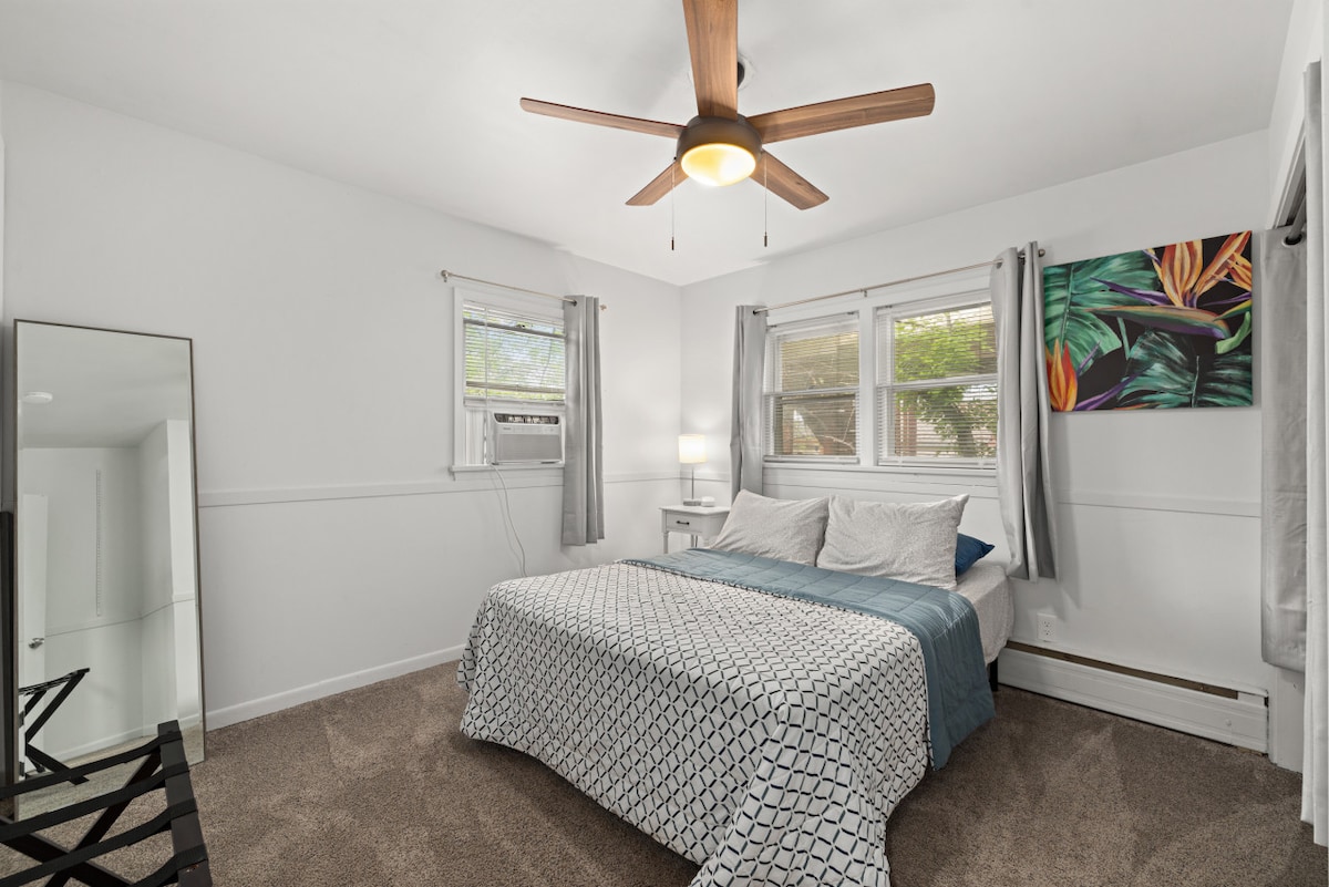 Спална соба на горниот кат (1 од 2)