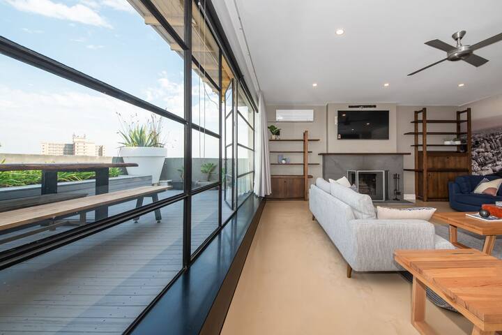 Penthouse with City Views on Chapel gallery image 5