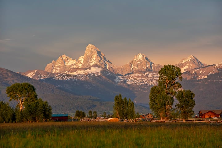 Ski Grand Targhee, Hot Tub and Teton Views