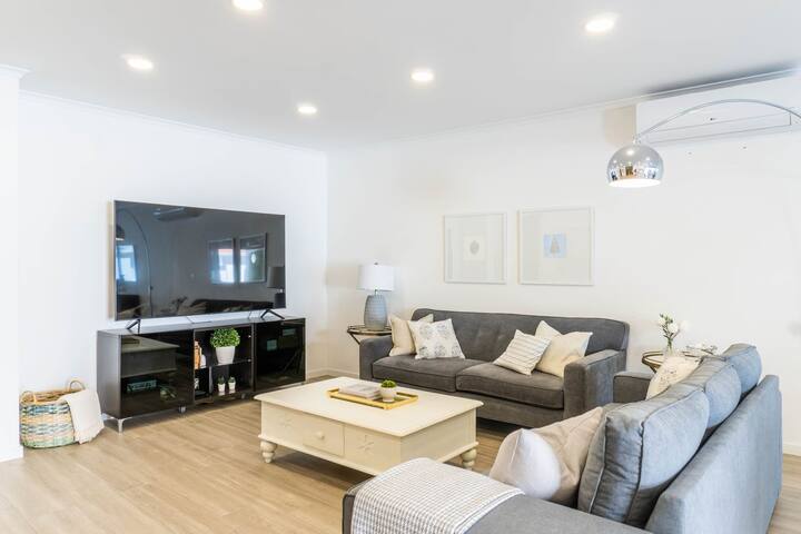 Green Vacations - Gestão de Alojamento Local managed Airbnb listing 2