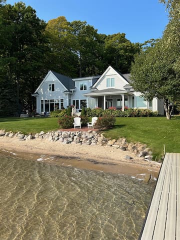 Left Coast Vacation Rentals managed Airbnb listing 3