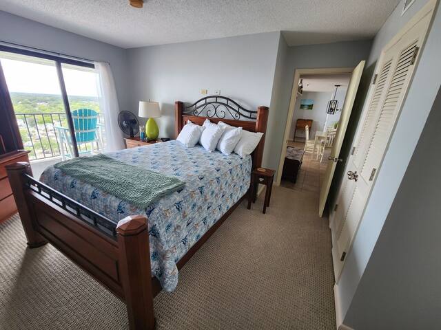 Endless Summer Beach Rentals managed Airbnb listing 1