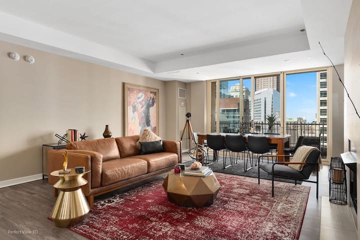 A closer look at Private Game Room Luxury Penthouse Rentals For Sale