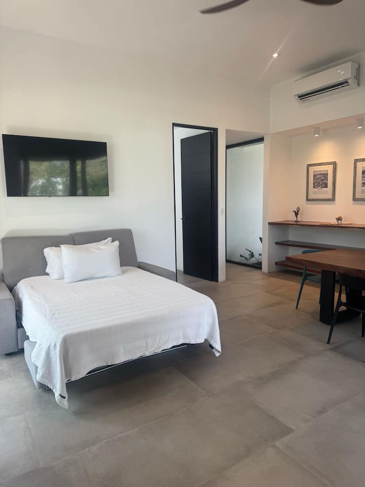 Საძინებელი 6, გასაშლელი დივანი