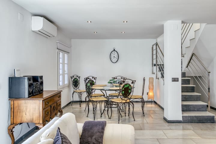 Vila Empuriabrava en centro