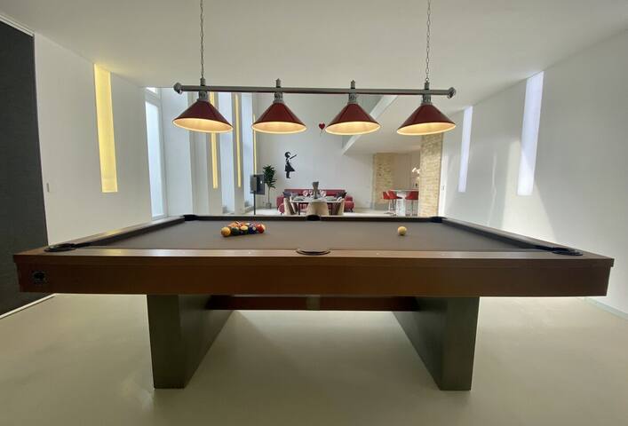 Loft with Pool Table, Kitchen Island & Gallery gallery image 5