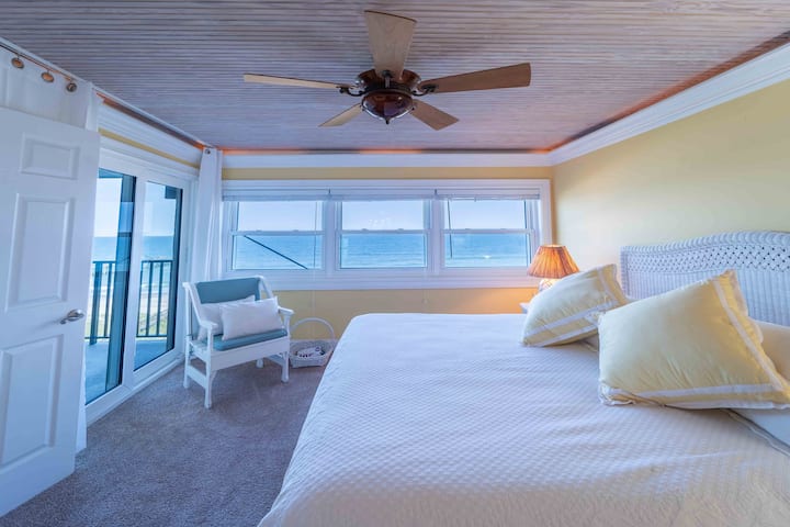 K7 ოკეანისპირა მთავარი საძინებელი