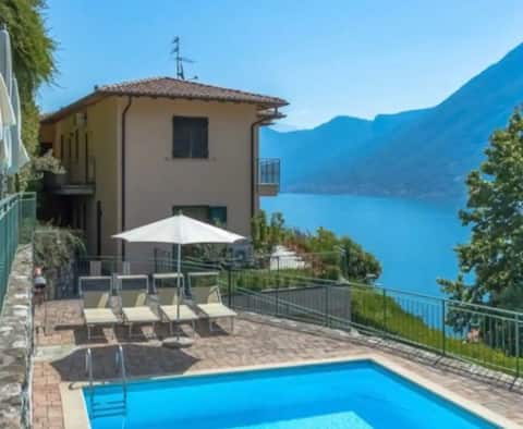 Luxurious apartment in Argegno