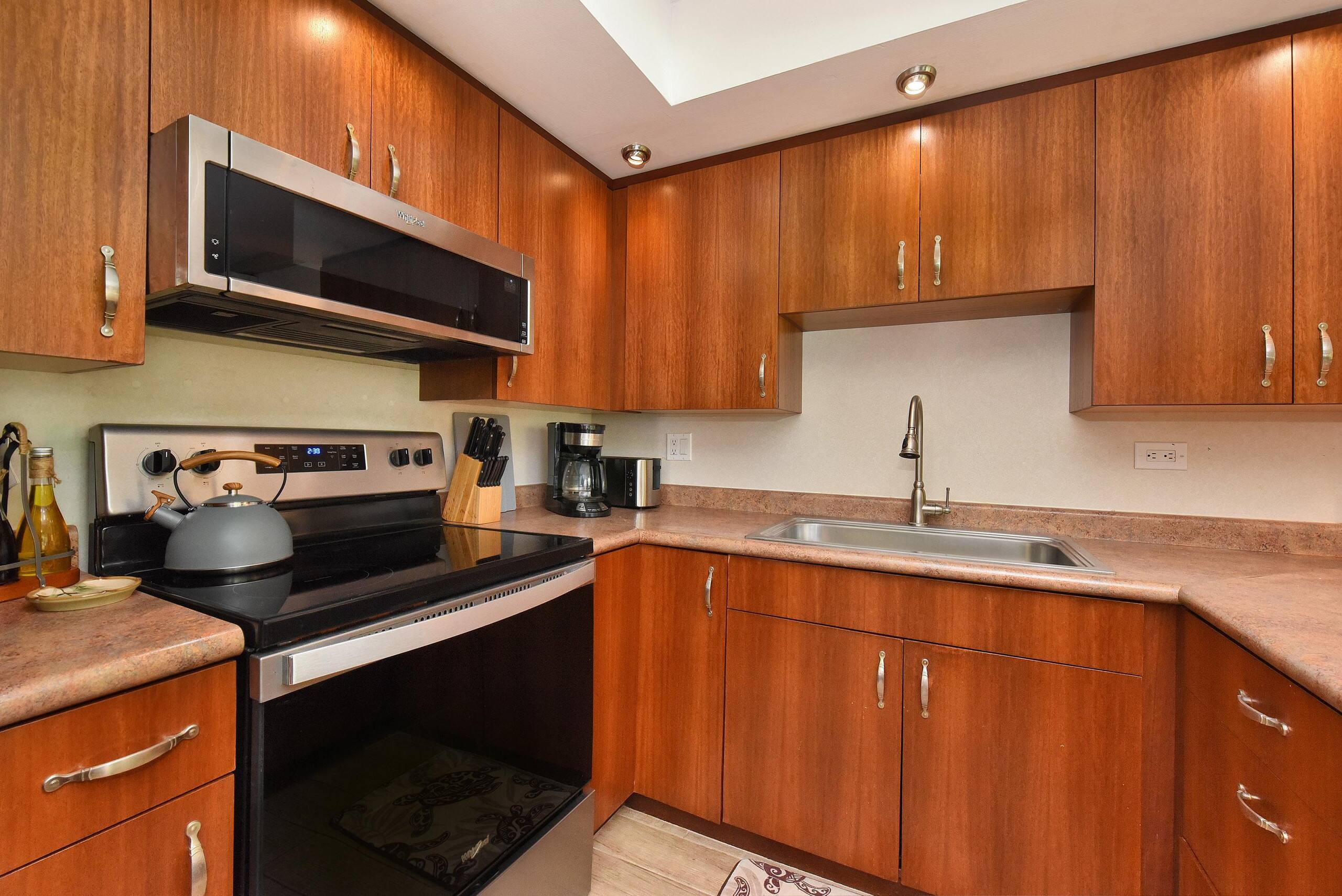 Condo in Lahaina · ★5.0 · 2 bedrooms · 4 beds · 2 baths - Image 27
