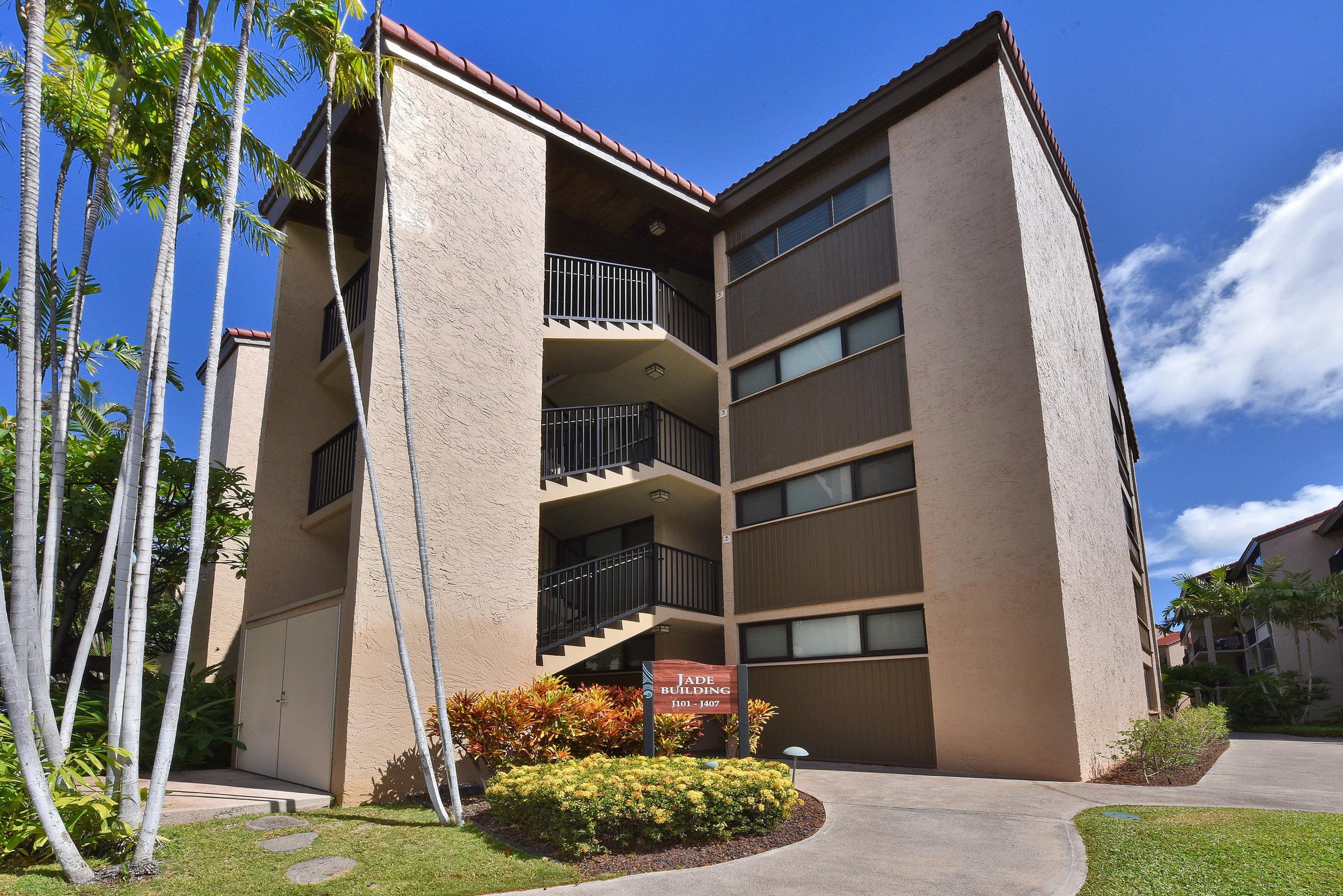 Condo in Lahaina · ★5.0 · 2 bedrooms · 4 beds · 2 baths - Image 29