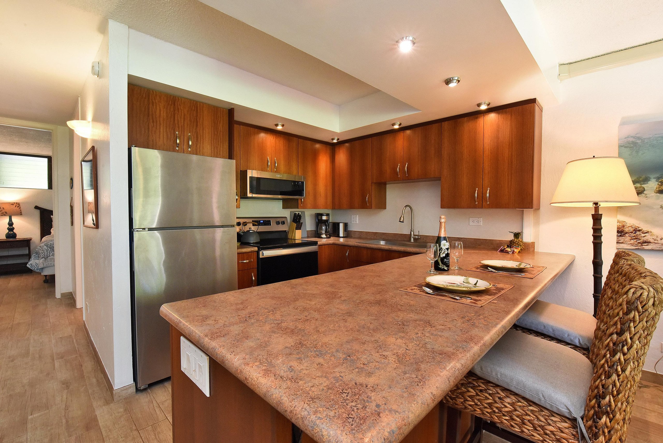 Condo in Lahaina · ★5.0 · 2 bedrooms · 4 beds · 2 baths - Image 25
