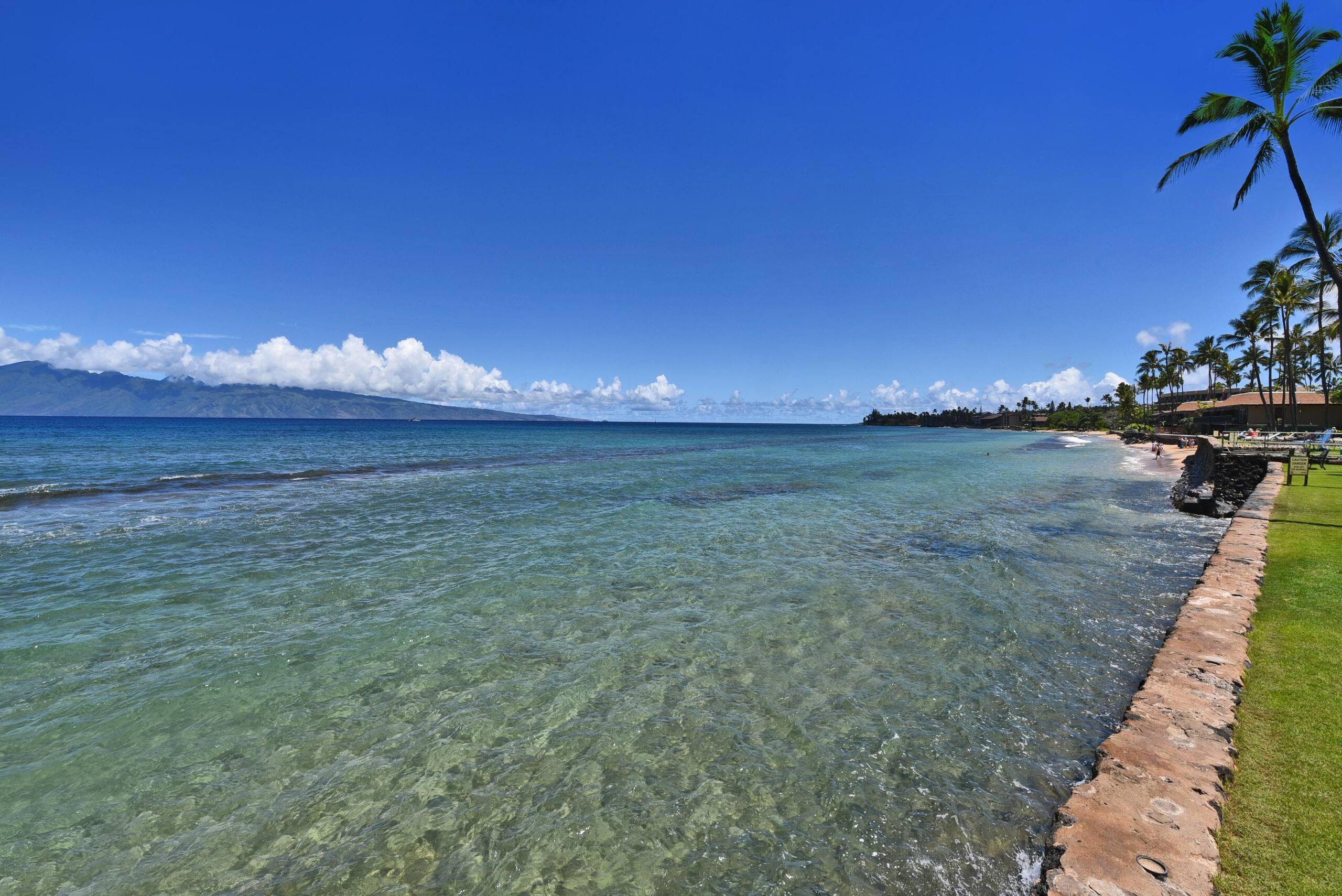 Condo in Lahaina · ★5.0 · 2 bedrooms · 4 beds · 2 baths - Image 9