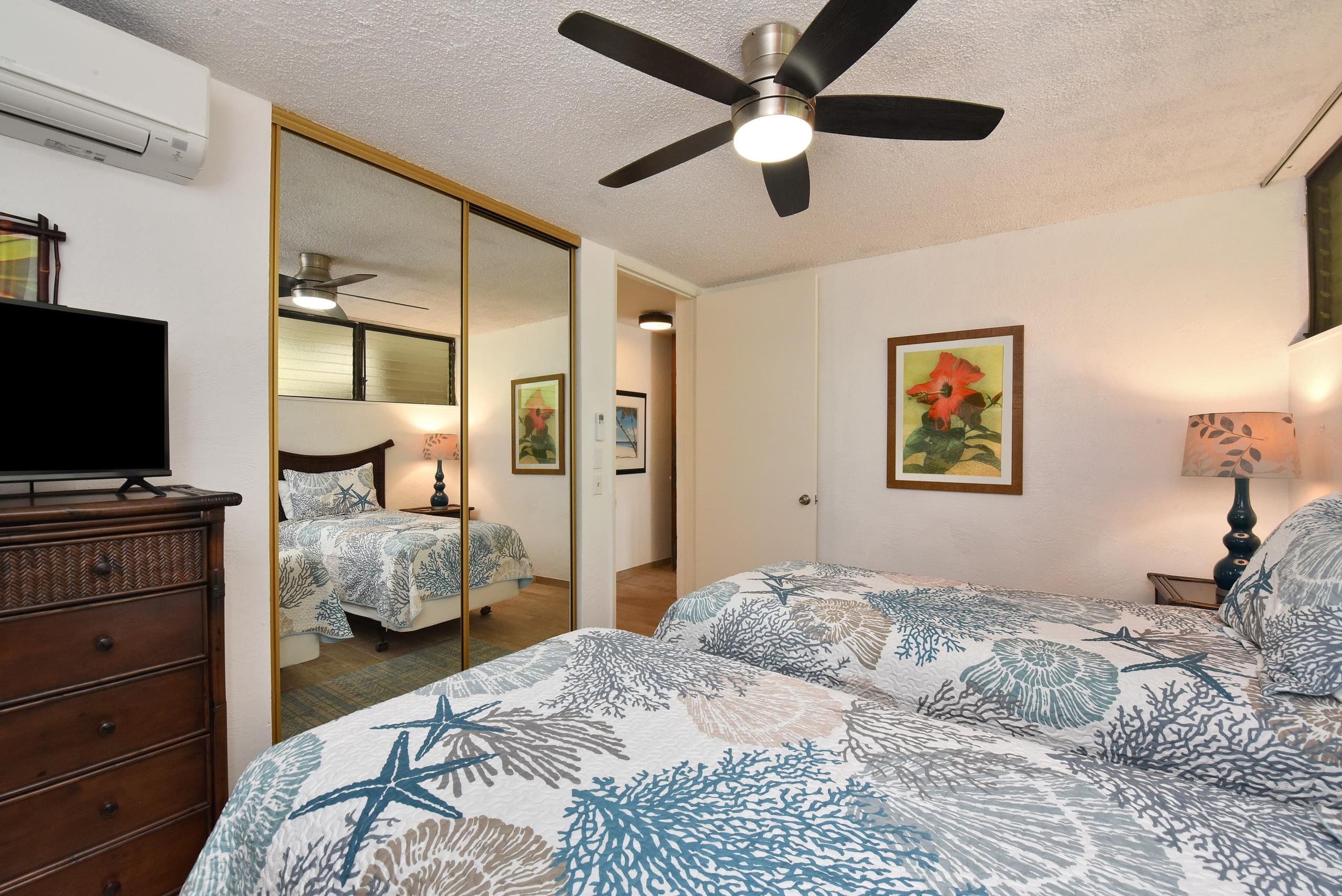 Condo in Lahaina · ★5.0 · 2 bedrooms · 4 beds · 2 baths - Image 21