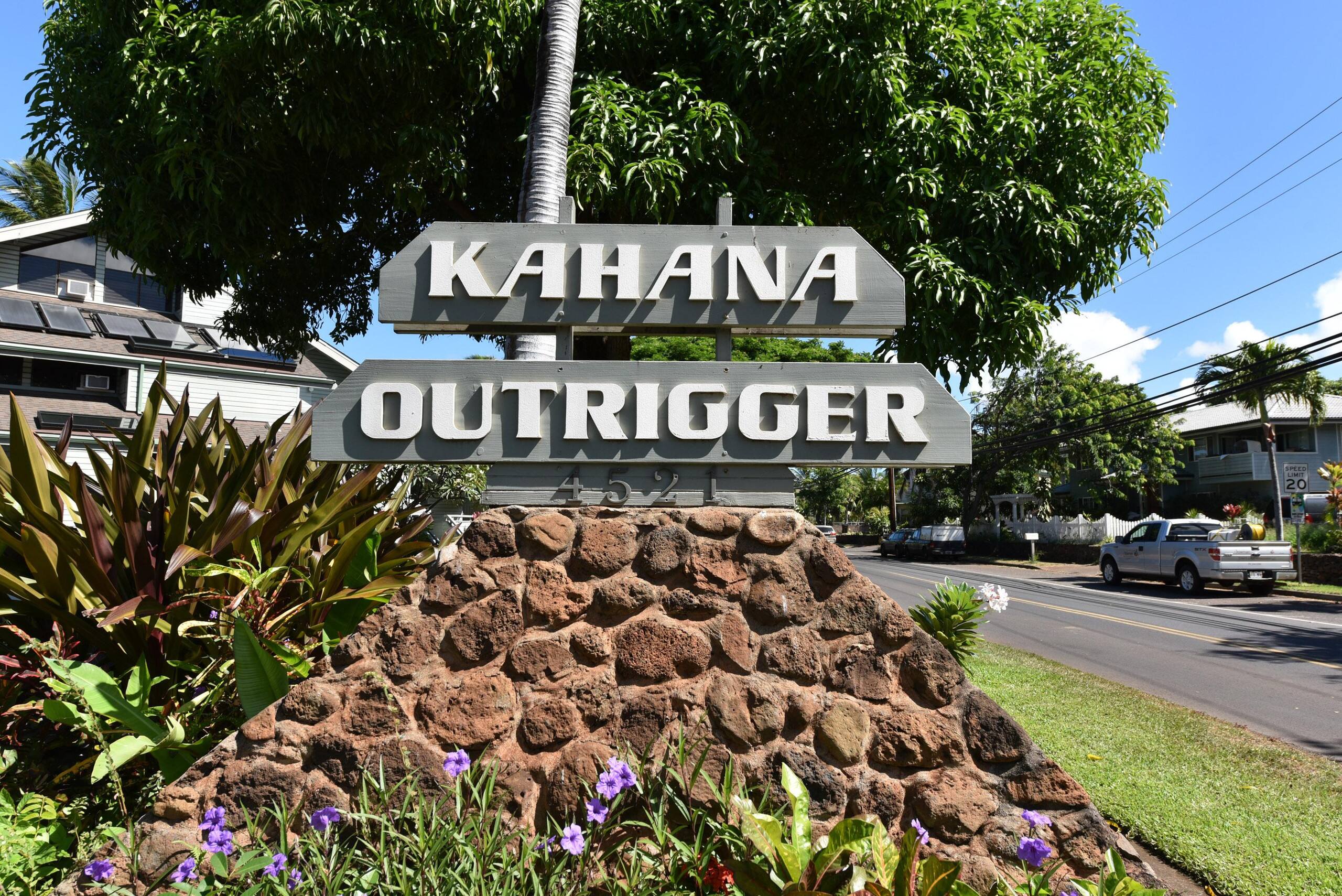 Condo in Lahaina · ★4.64 · 3 bedrooms · 6 beds · 3 baths - Image 36